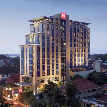 Hotel Ibis Semarang Simpang Lima Luaran gambar