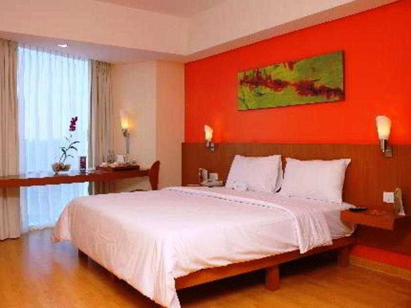 Hotel Ibis Semarang Simpang Lima Luaran gambar